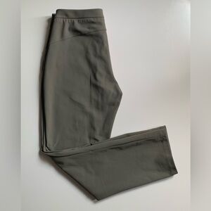 Lululemon On The Move Pant *Lightweight